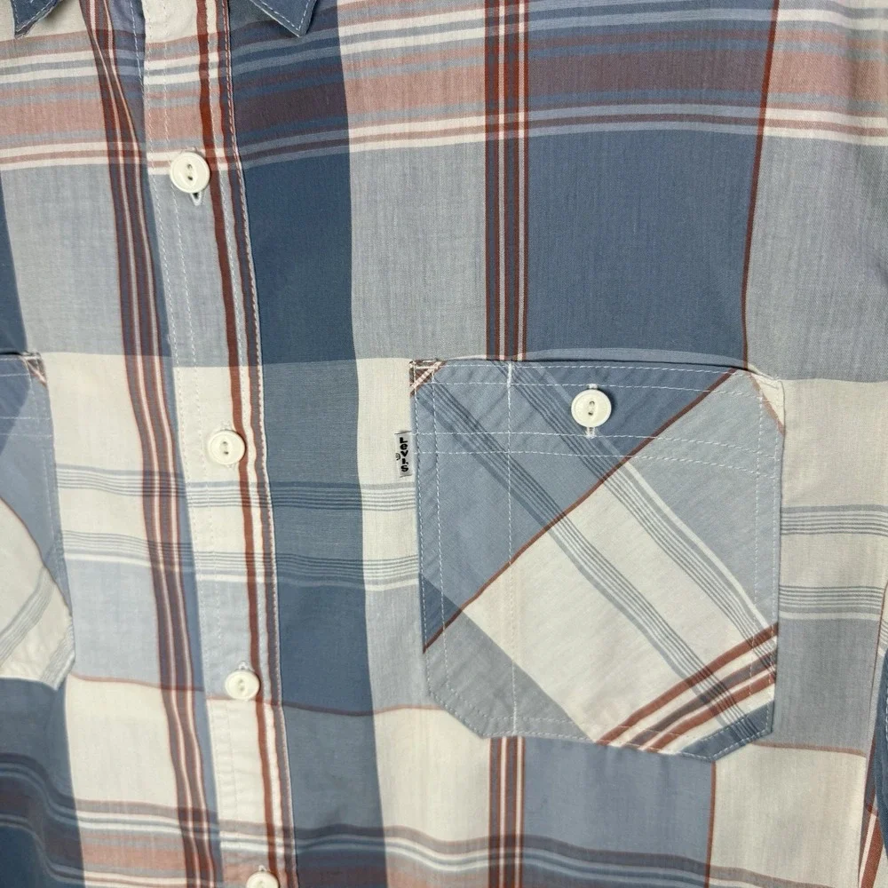 Levi's Men XL Button Up Shirt XLarge Red/White/Blue Plaid‎ Short Sleeve Collar